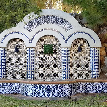 Paradise Garden Sea-view Local Style Villa *